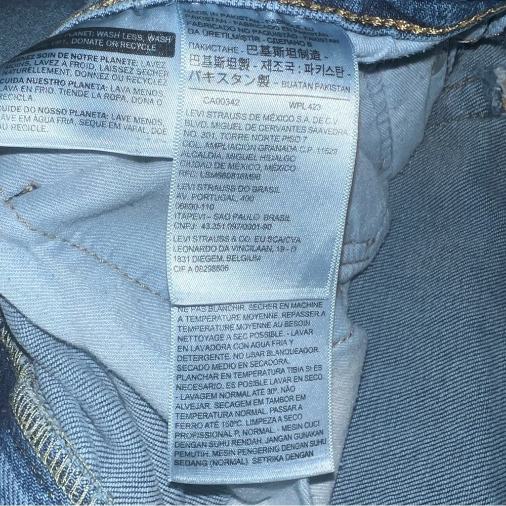 Levi’s 505 Straight Fit Work Jeans W36 L32 Distressed Cut Hem Classic Blue - Picture 8 of 11